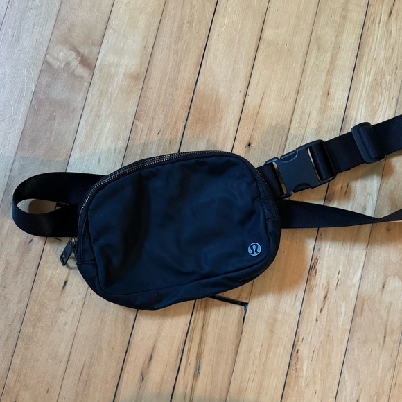 lululemon athletica Handbags - Black lululemon belt bag